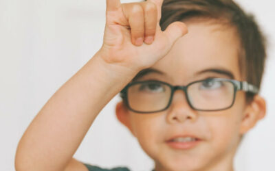 Pourquoi apprendre la langue des signes à votre bébé ?