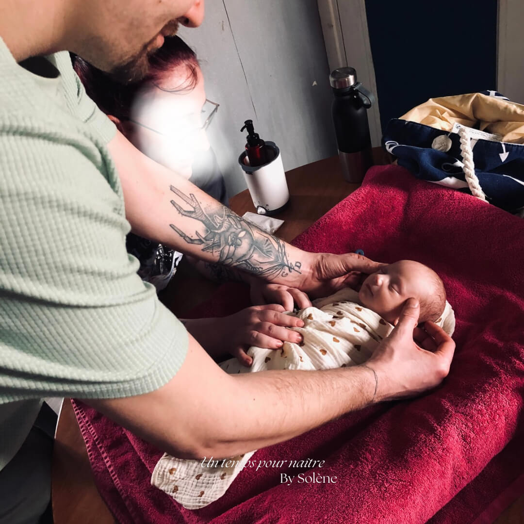 Optez pour le massage bébé ayurvédique pour accompagner la croissance harmonieuse de votre petit trésor et soulager ses maux du quotidien dans les environs de Douai, Valenciennes, Orchies, Somain, Henin-Beaumont et Arras